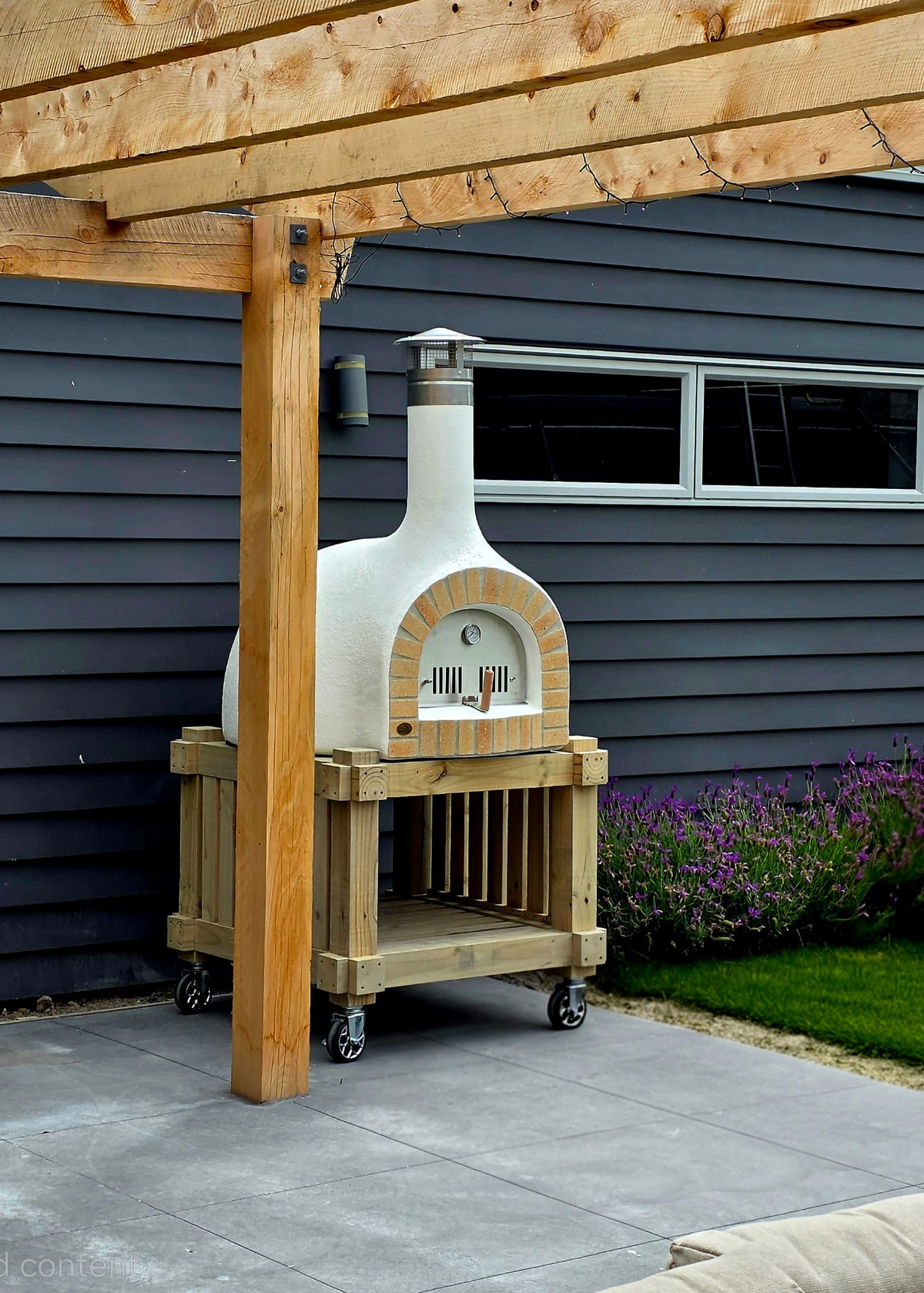 Pizza Oven On a Rolling Stand